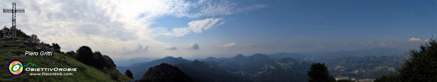 42 Panoramica dal Suchello verso valli e pianura.jpg